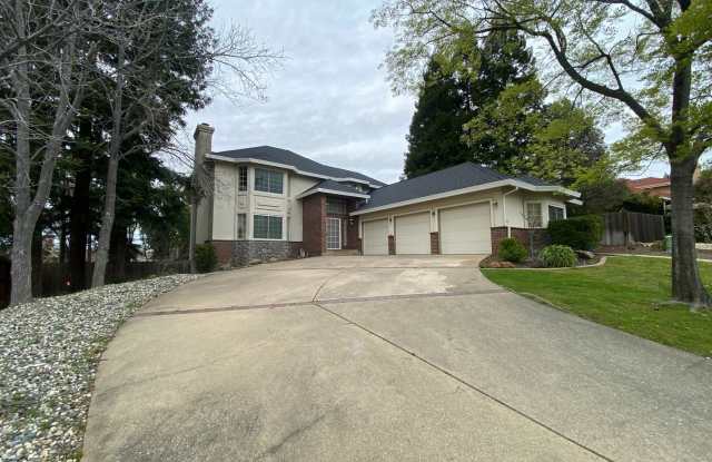 South Lexington 5 Bdrm, 3 bath home - Pool. - 136 Dunstable Way, Folsom, CA 95630