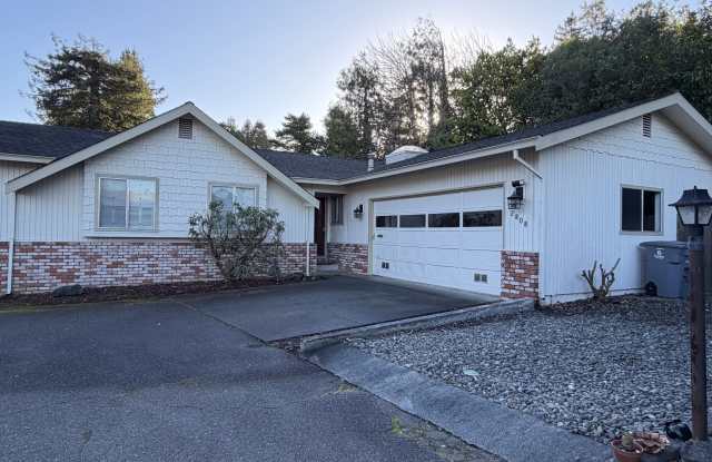 2808 Harrison Ave. photos photos