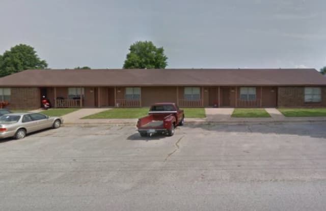 1209 W Sunset Dr - 1209 West Sunset Drive, Rogers, AR 72756