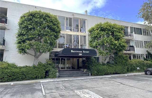289 S Barrington Avenue photos photos