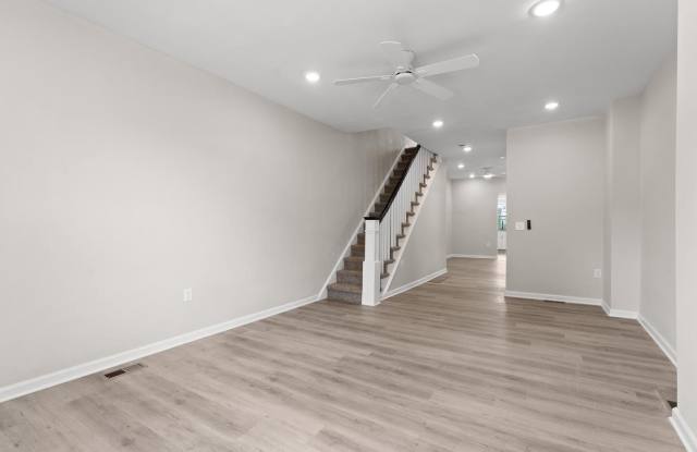 3010 EMERALD ST photos photos