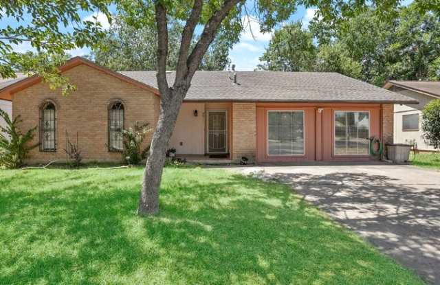 4611 Cedargrove Drive photos photos