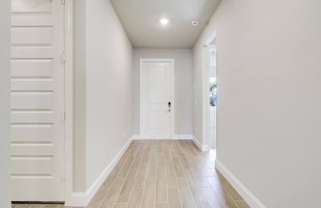 8990 DAHLIA Circle Gallery 4