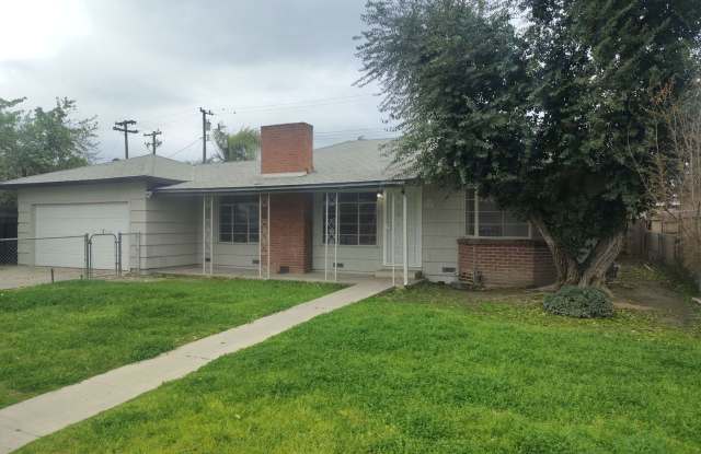 3 Bedroom 1 Bathroom Home in Benton Park Available! photos photos
