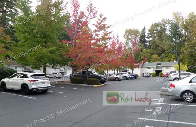 Cute  Updated 1-Bedroom Condo in Convenient Federal Way Location, Close to Bus Line! photos photos