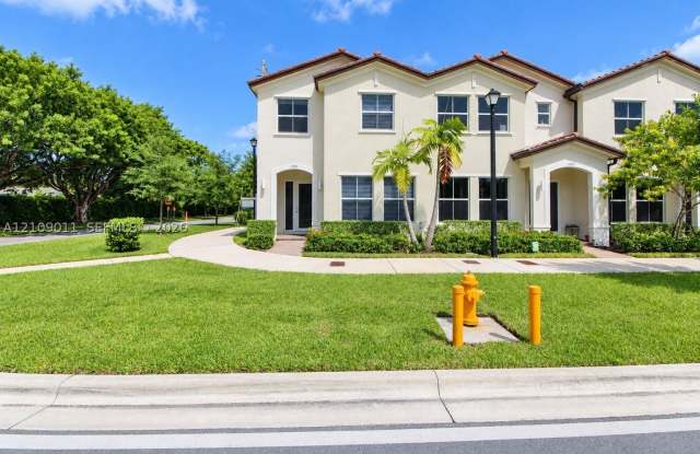 12891 SW 243rd Ter Gallery 1