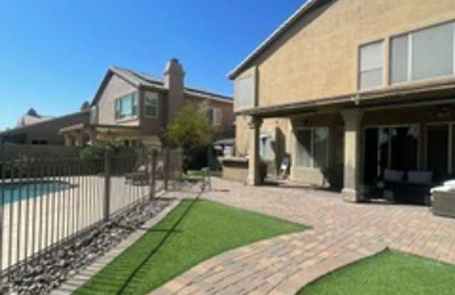 Coming Soon, Large 5 Bedroom in Ahwatukee! Gallery 4