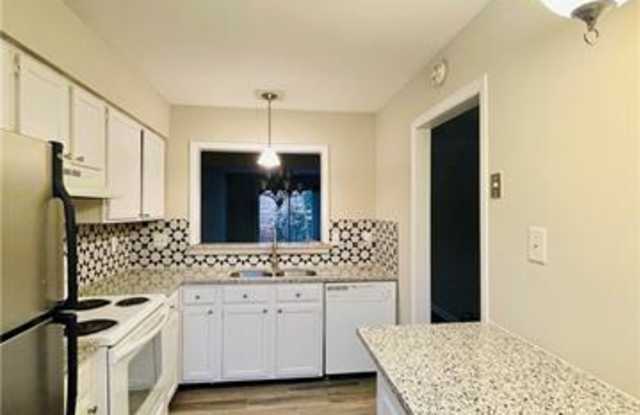 2805 Heathstead Place Gallery 4