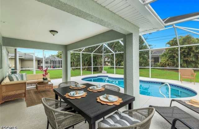 3322 Oasis Boulevard Gallery 1