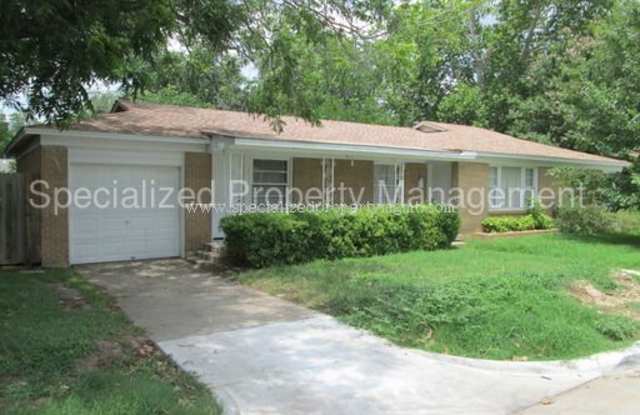 5752 Tracyne Drive - 5752 Tracyne Dr, Westworth Village, TX 76114