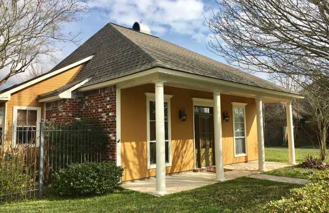 38274 Silverstone Gallery 2
