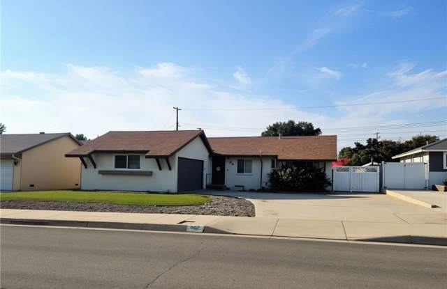 907 Thomas Avenue photos photos