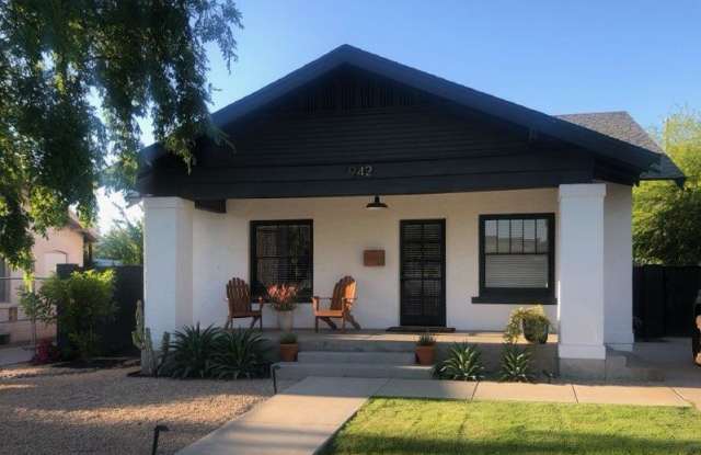 942 E CORONADO Road - 942 East Coronado Road, Phoenix, AZ 85006