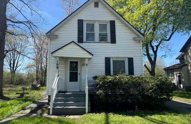 3 Bedroom 1 Bath, Single Family Home, Lyell - Otis Neighborhood! photos photos