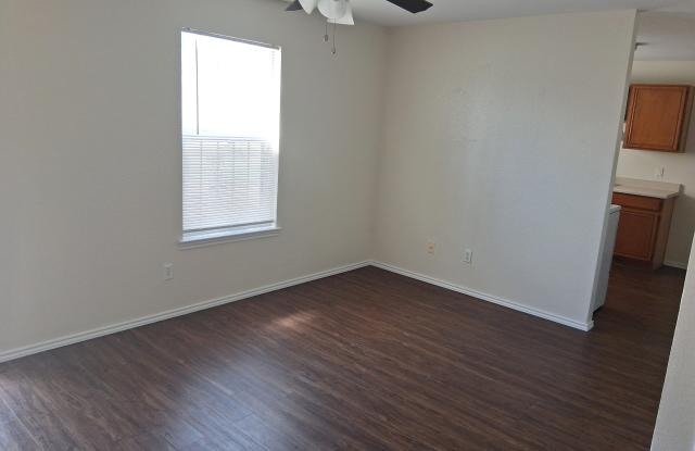 1908 Windward - A Gallery 3