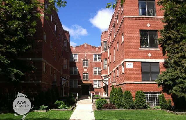 Old Irving Park Apts for Rent! photos photos