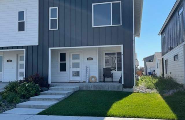 1096 Rosa Way - 1 Gallery 2
