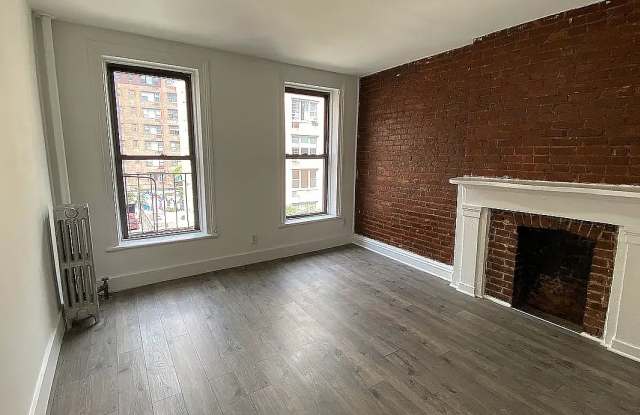 410 W 56th St Apt 4A Gallery 1