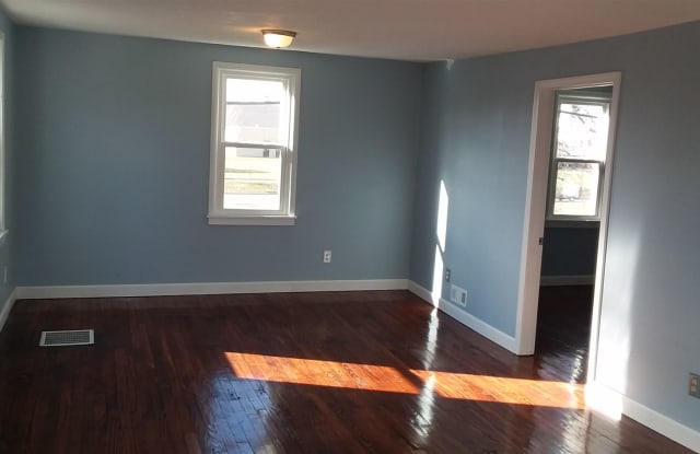 110 East Columbus Avenue Gallery 2