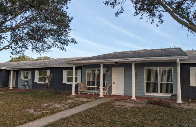 3/2 Ground Floor Water/Sewer Included photos photos