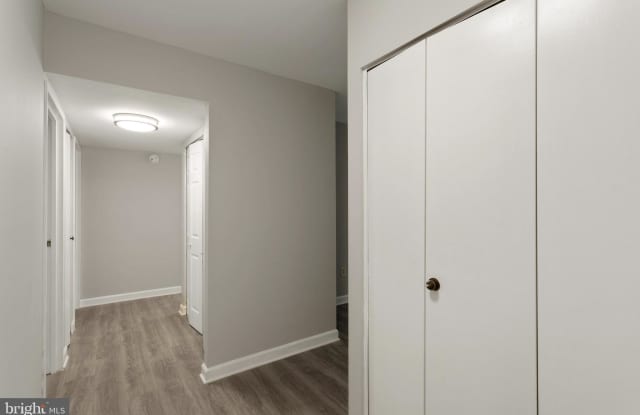 9810 KINGSBRIDGE DRIVE Gallery 4