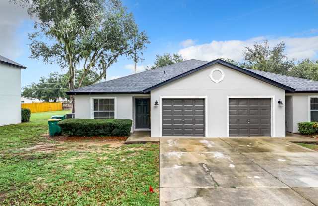 Remodeled Townhouse - Granite Counters, Fenced In Backyard, One Car Garage photos photos