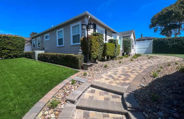 1708 Chatsworth Boulevard Gallery 1