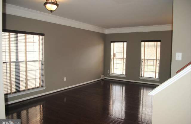 2612 RAINY SPRING COURT Gallery 2