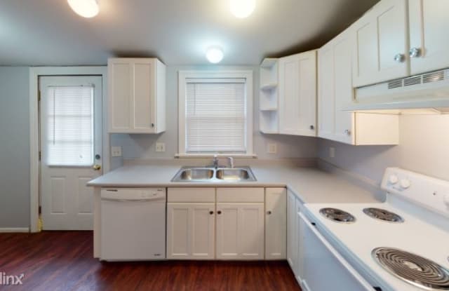 4519 Holly St - 4519 Holly Street, Kansas City, MO 64111