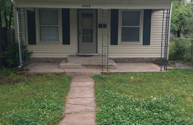 $895 - 3 bed 1 bath - Single Family Home photos photos