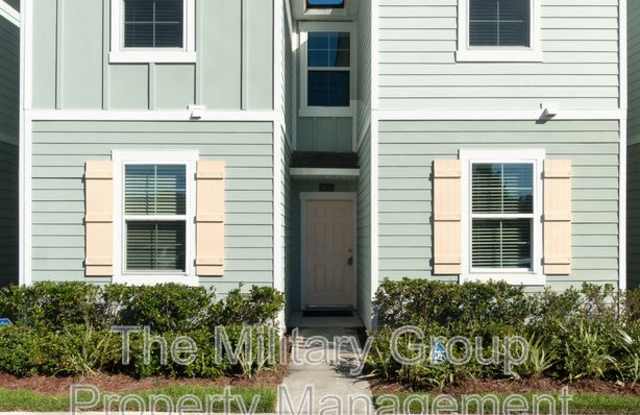 425 Running Woods Street photos photos