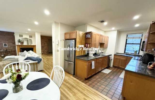 96 Gainsborough St. Gallery 2