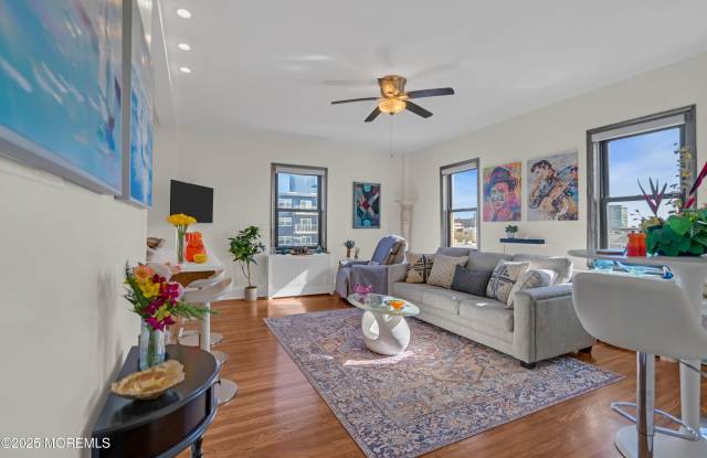 400 Deal Lake Drive Gallery 4