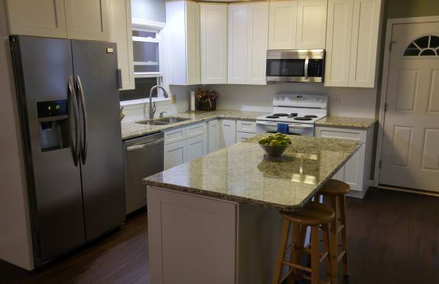 501 Cranwell Circle photos photos