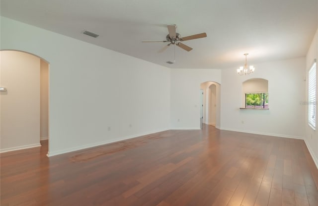 7815 TUSCANY WOODS Drive Gallery 4