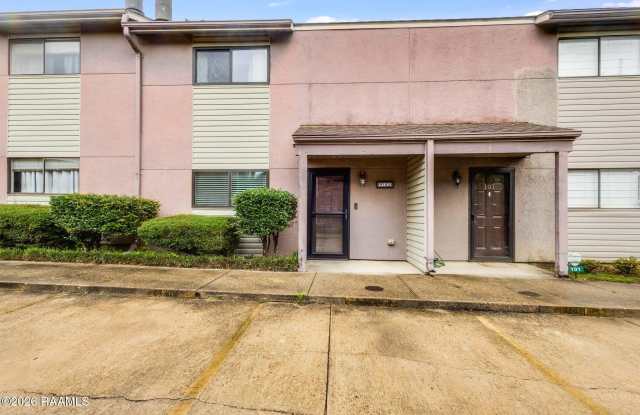110 W Bayou Parkway photos photos