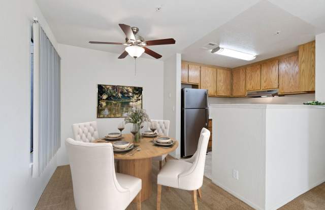 Lakeshore Apartments photos photos