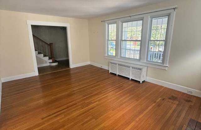 Spacious 5-Bedroom Home for Rent in Dunmore, PA – $1,975/Month Gallery 4