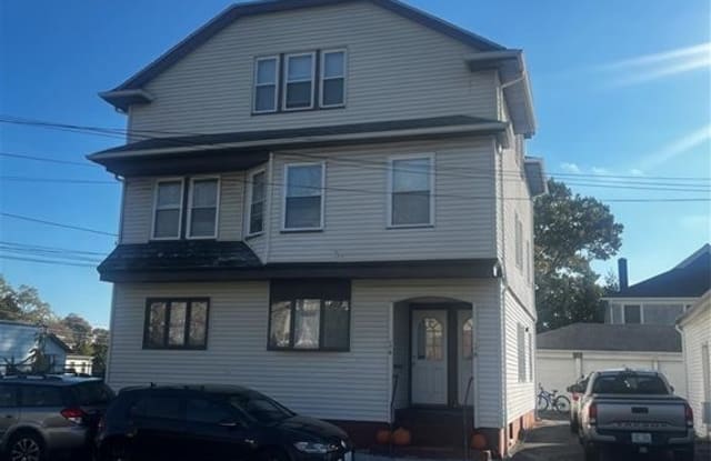 176 Bay Spring Avenue - 176 Bay Spring Avenue, Bristol County, RI 02806