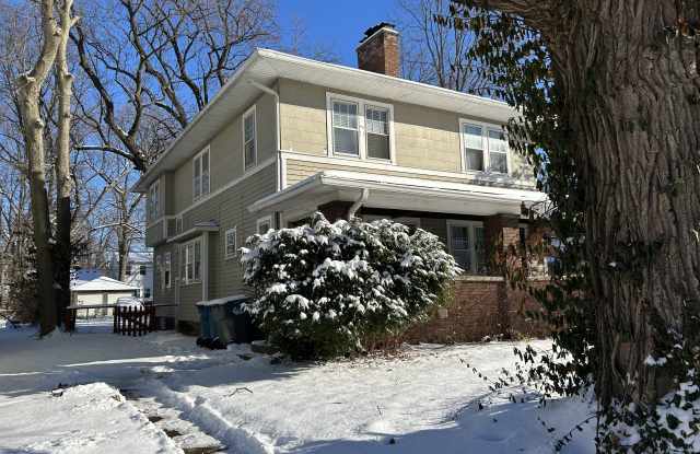 5107 N College Ave photos photos