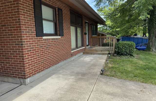 716 Cranford Drive Gallery 3