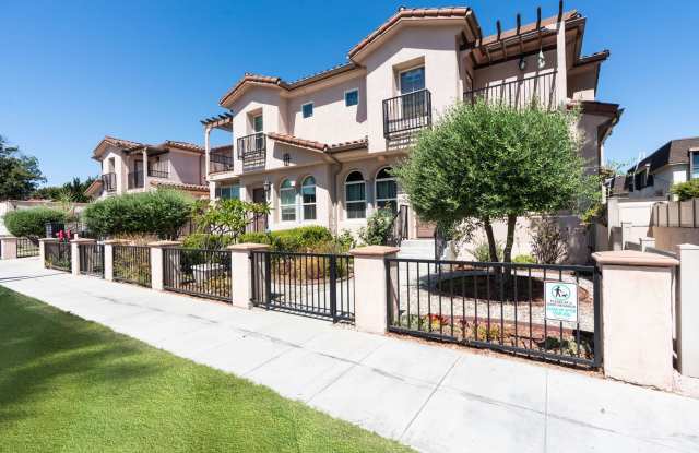 Alhambra 2 beds 2 bath Townhouse for lease photos photos