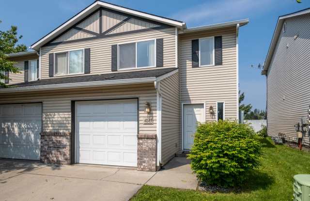 Town Home in Hidden Gardens - 4843 North Jasmine Lane, Coeur d'Alene, ID 83815