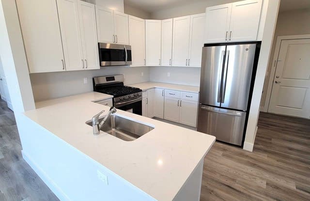 387 Park Street - 387 Park Street, Hackensack, NJ 07601