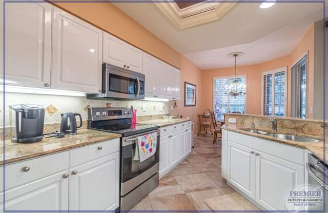 ***PELICAN BAY CRESCENT SEASONAL RENTAL***3 BED 2.5 BATH***2 CAR GARAGE***EXCELLENT LOCATION*** - 8460 Abbington Circle, Pelican Bay, FL 34108