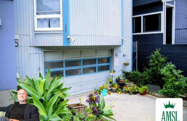 Quiet and cozy North Slope retreat: Sun, Views  Serenity on Vermont St. - 728 Vermont Street, San Francisco, CA 94107