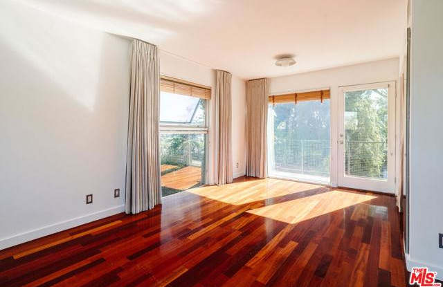 2300 Baxter Street - 2300 Baxter Street, Los Angeles, CA 90039