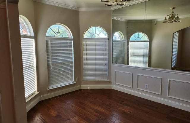 1329 Kingsley Court Gallery 3