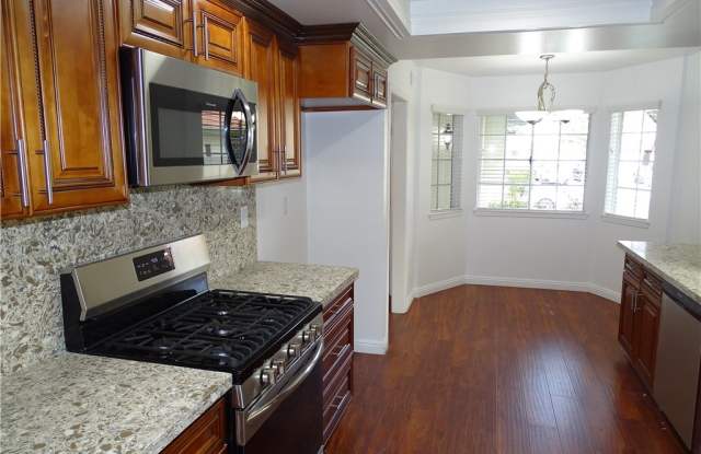 19568 Crystal Ridge Lane Gallery 3