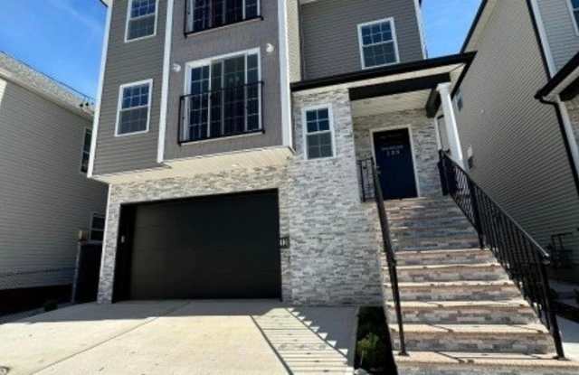 139 Court St photos photos